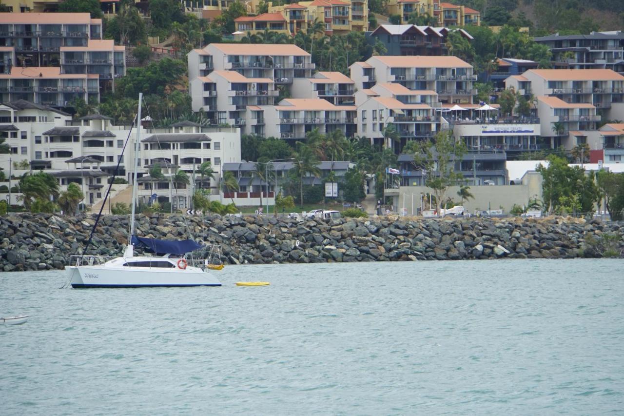 Airlie Seaview Apartments Airlie Beach Exterior photo